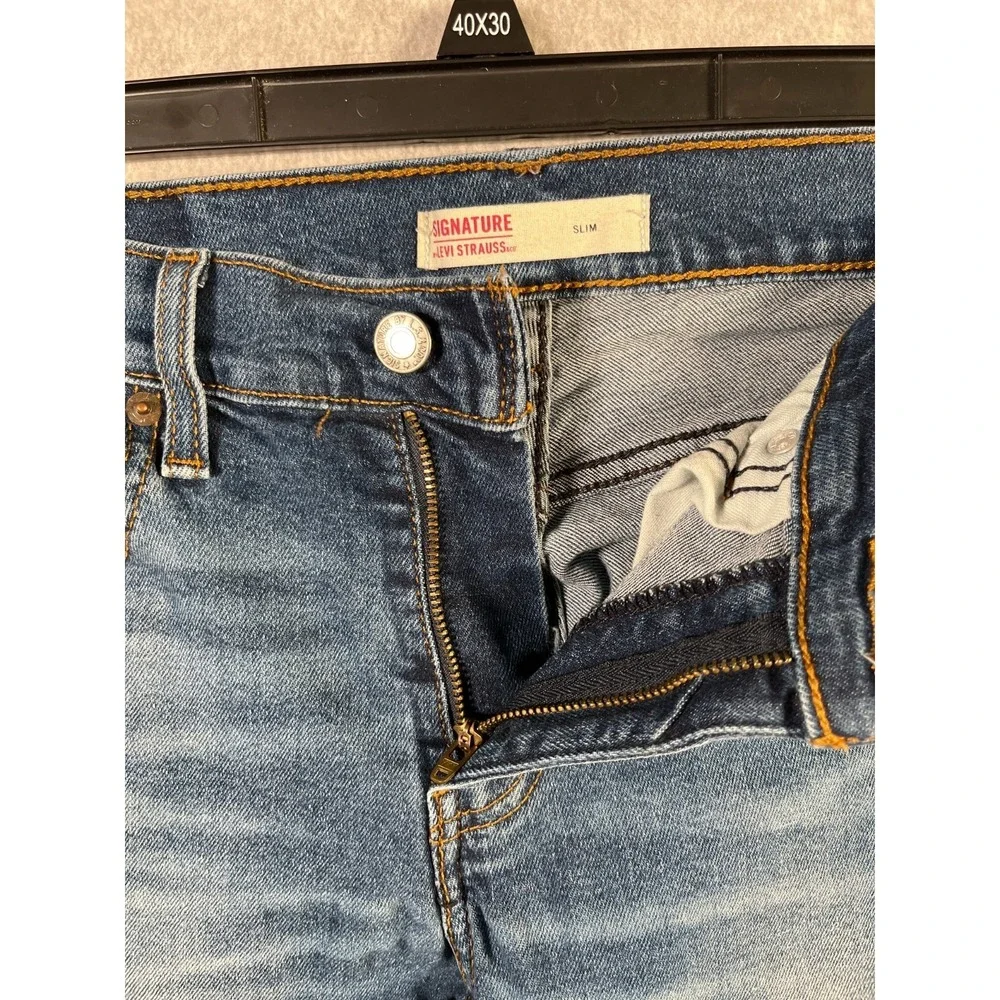 Signature Levi Strauss Jeans Mens 28x30‎ Blue Denim Stretch Slim Straight Leg